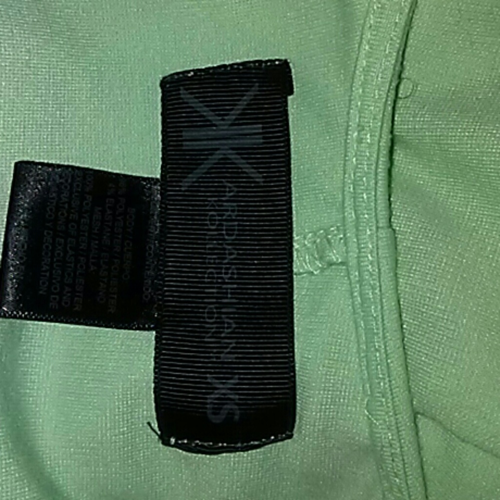 Dress - Picture 5 of 5